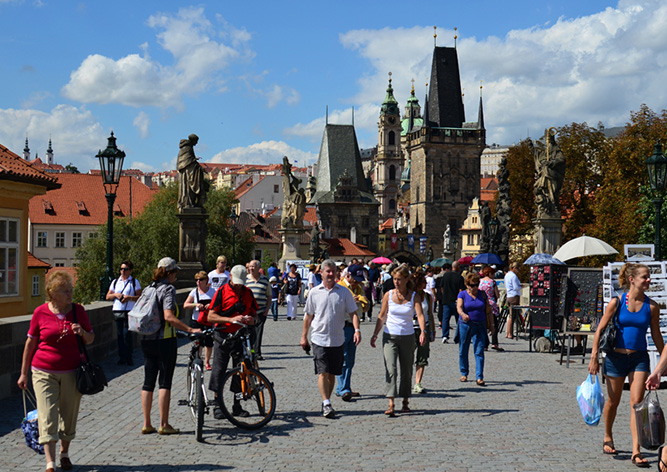 На відвідування Чехії туристів спонукають пам’ятки, пиво і кіно