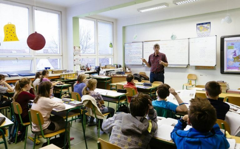 На чеські школи і дитячі садки чекають чергові реформи