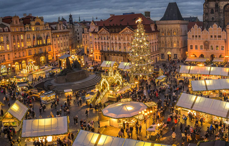 Як буде виглядати Різдвяний ярмарок в центрі Старого міста Праги?