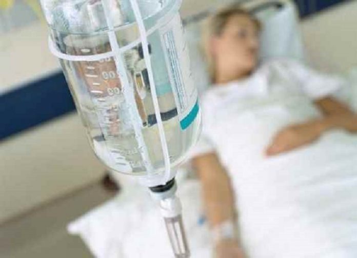 Лікарі назвали можливу причину масового зараження крові в чеській лікарні